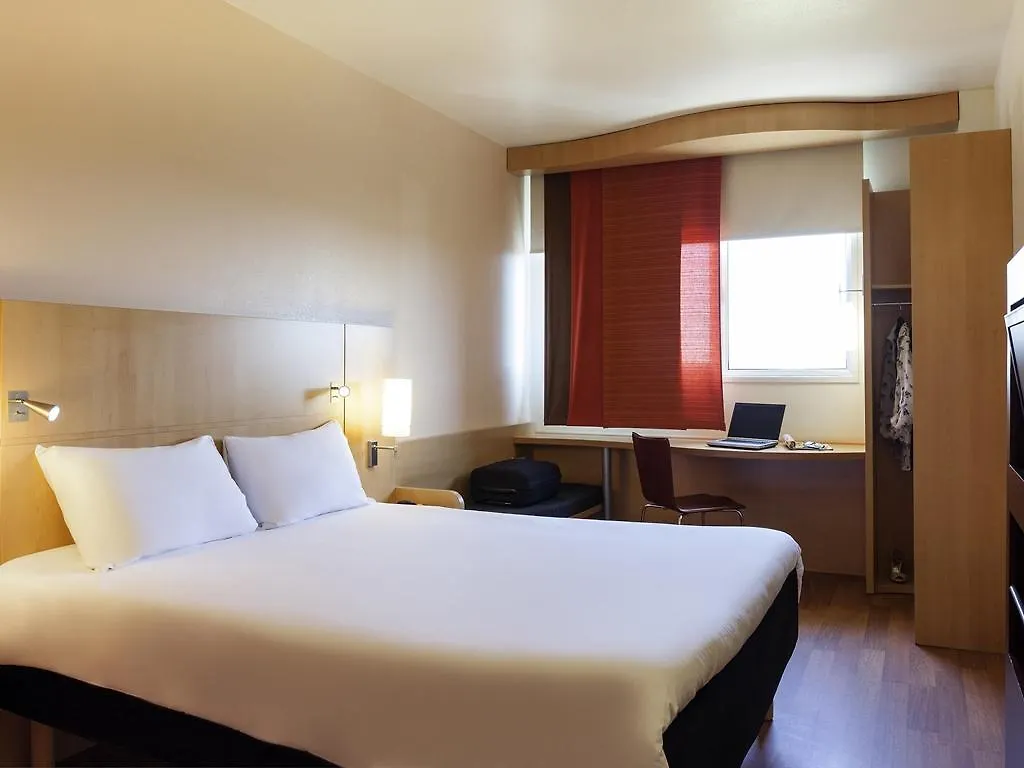 Ibis Barcelona Aeropuerto Viladecáns 0*,  Hiszpania